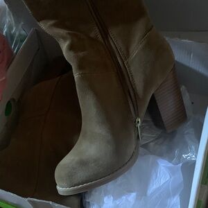 Nine West Tan Heeled Boots
